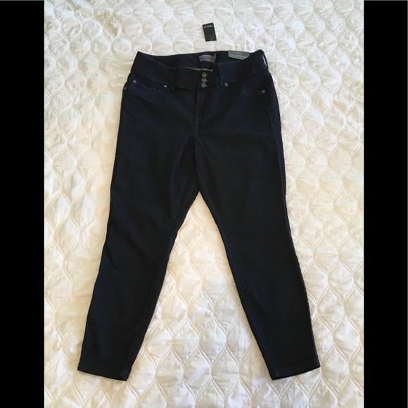 Torrid Dark Wash Super Stretch Jegging. NWT - Picture 5 of 6
